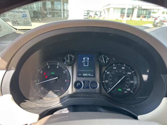 Used 2019 Lexus GX 460 Premium w/ Premium Package image 7