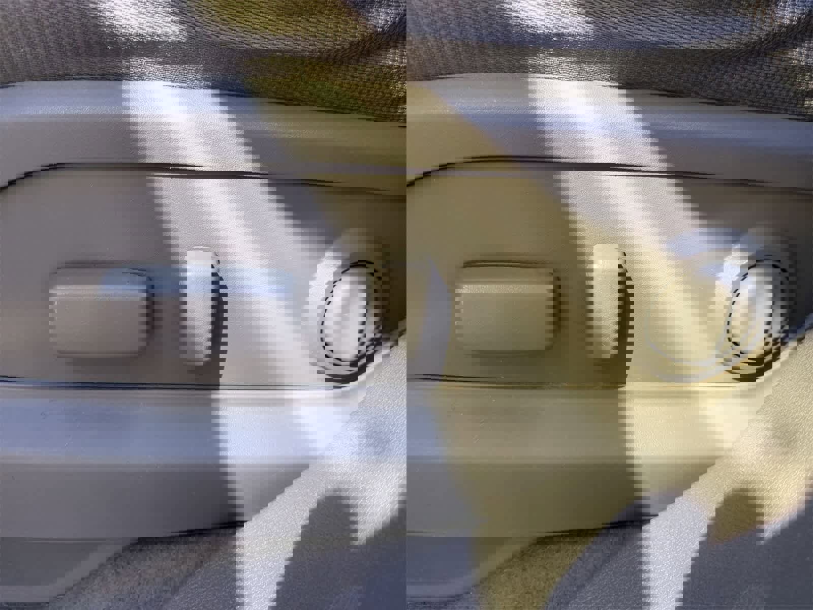 Used 2010 Chevrolet Traverse LT w/ Personal Connectivity Package image 18