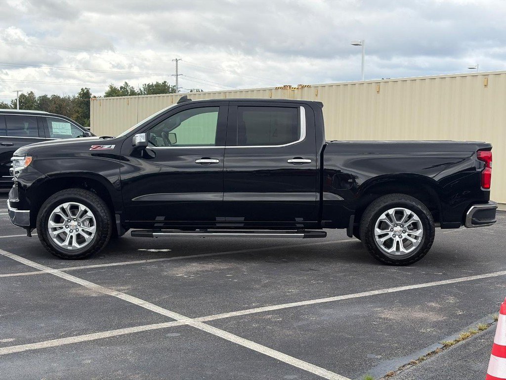 Used 2026 Chevrolet Silverado 1500 LTZ w/ LTZ Premium Package AWD/4WD image 9