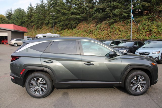 Used 2024 Hyundai Tucson Blue image 2