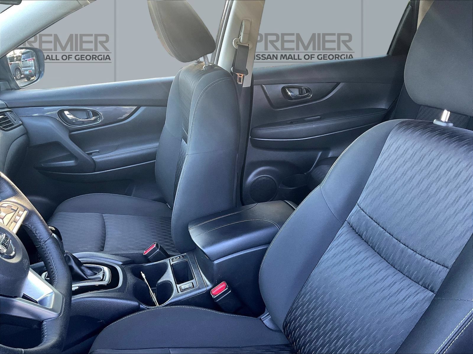 Used 2020 Nissan Rogue SV FWD image 17