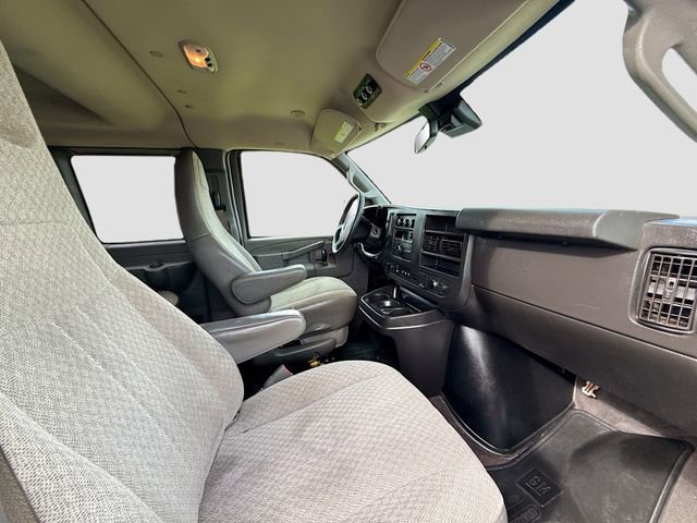 Used 2020 Chevrolet Express 3500 LT w/ LT Preferred Equipment Group image 25