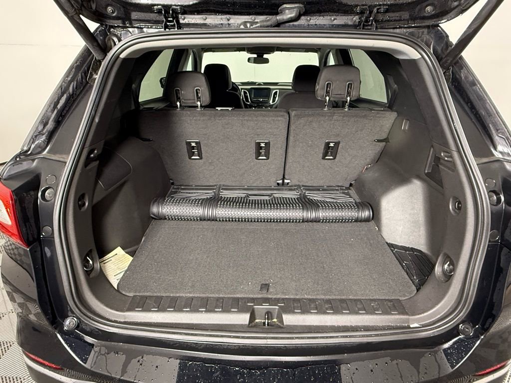 Used 2018 Chevrolet Equinox LT image 11
