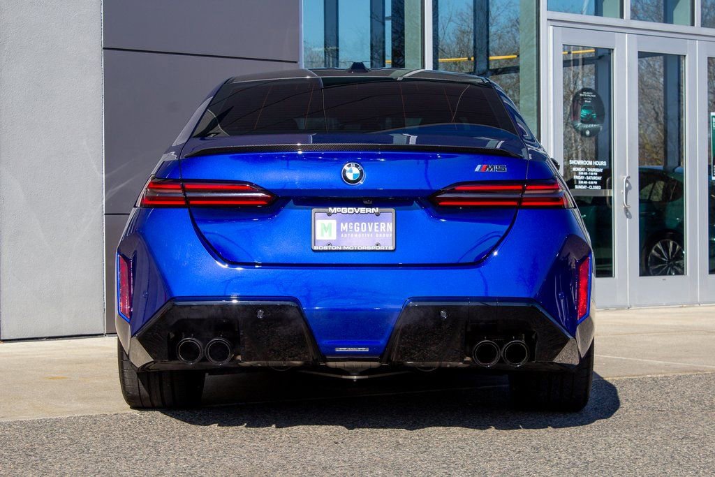 Used 2025 BMW M5 w/ Carbon Package image 9