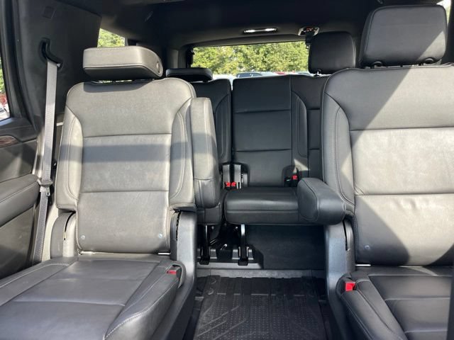 Used 2022 Chevrolet Tahoe LT w/ Luxury Package RWD image 37