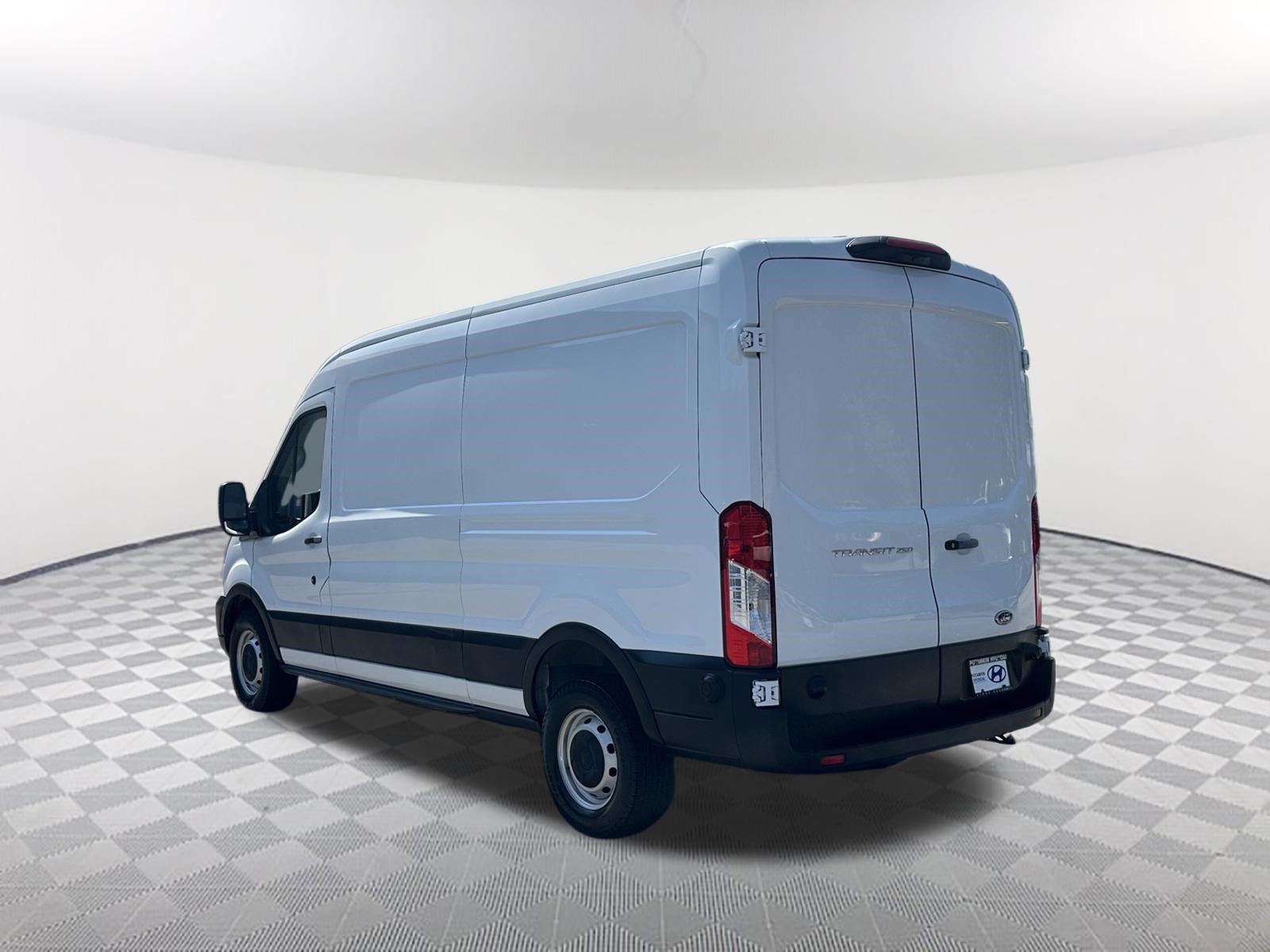 Used 2024 Ford Transit 250 148 Medium Roof w/ Load Area Protection Package RWD image 7