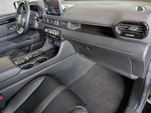 Used 2024 Honda Pilot Touring image 23