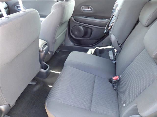 Used 2018 Honda HR-V LX image 9