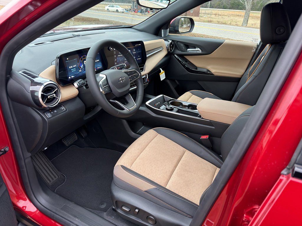 New 2026 Chevrolet Equinox ACTIV w/ Safety and Technology Package image 14