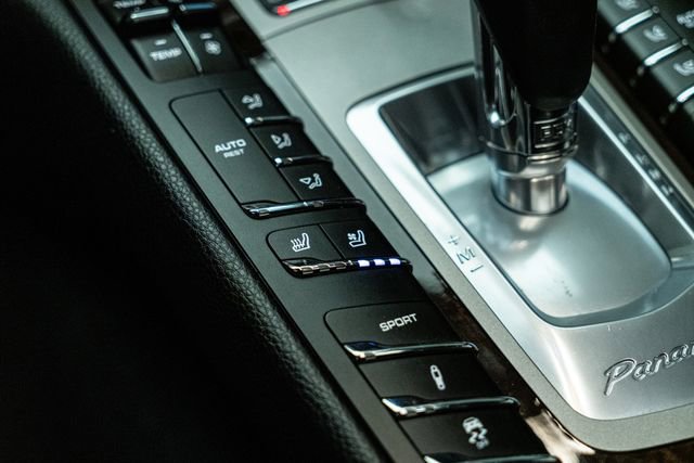 Used 2016 Porsche Panamera 4 Edition image 26