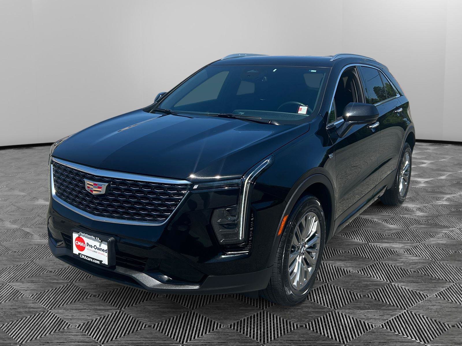 Used 2025 Cadillac XT4 Premium Luxury AWD/4WD image 1