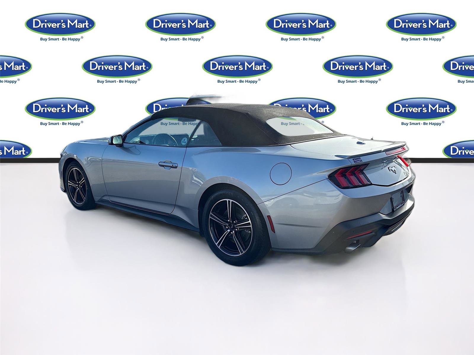 Used 2025 Ford Mustang Premium image 5