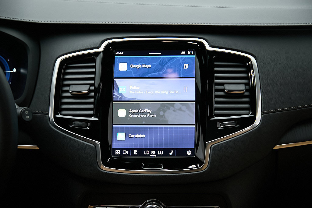 Certified 2024 Volvo XC90 T8 Ultimate w/ Protection Package Premier AWD/4WD image 32