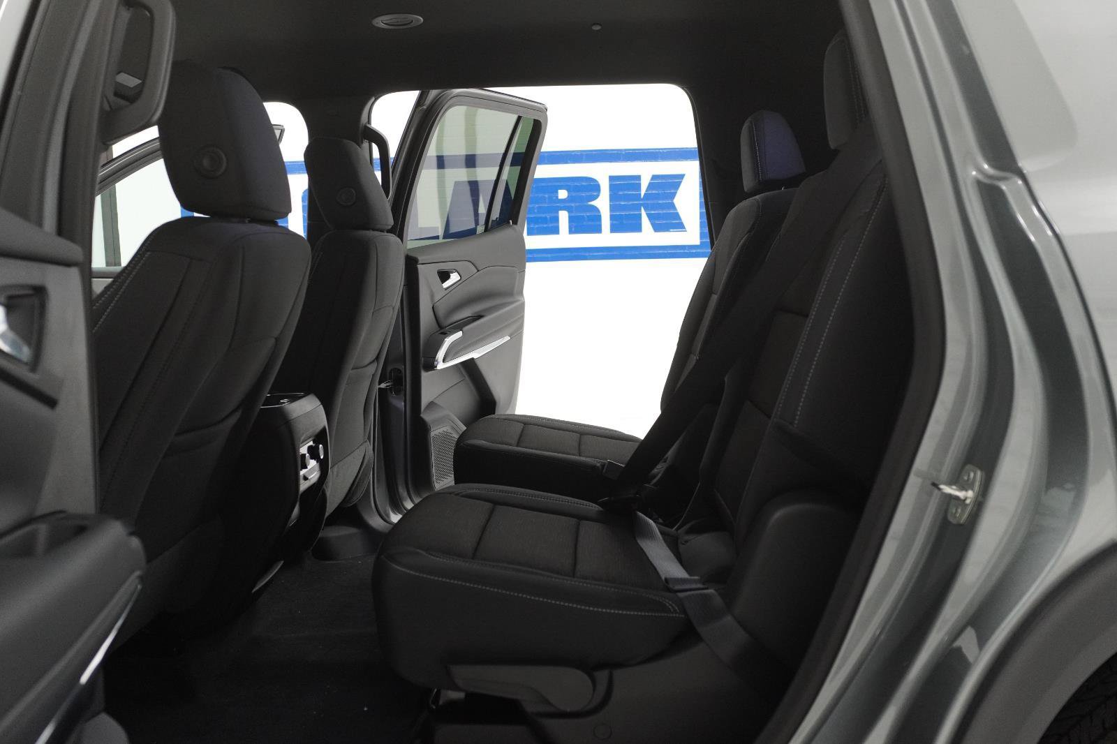 New 2026 Chevrolet Traverse LT FWD image 21