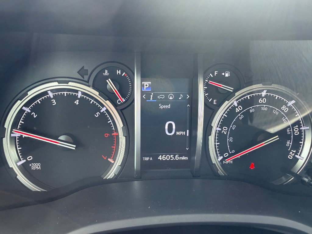Used 2020 Toyota 4Runner TRD Off-Road Premium AWD/4WD image 15