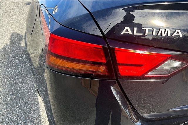 Used 2024 Nissan Altima 2.5 SV image 23