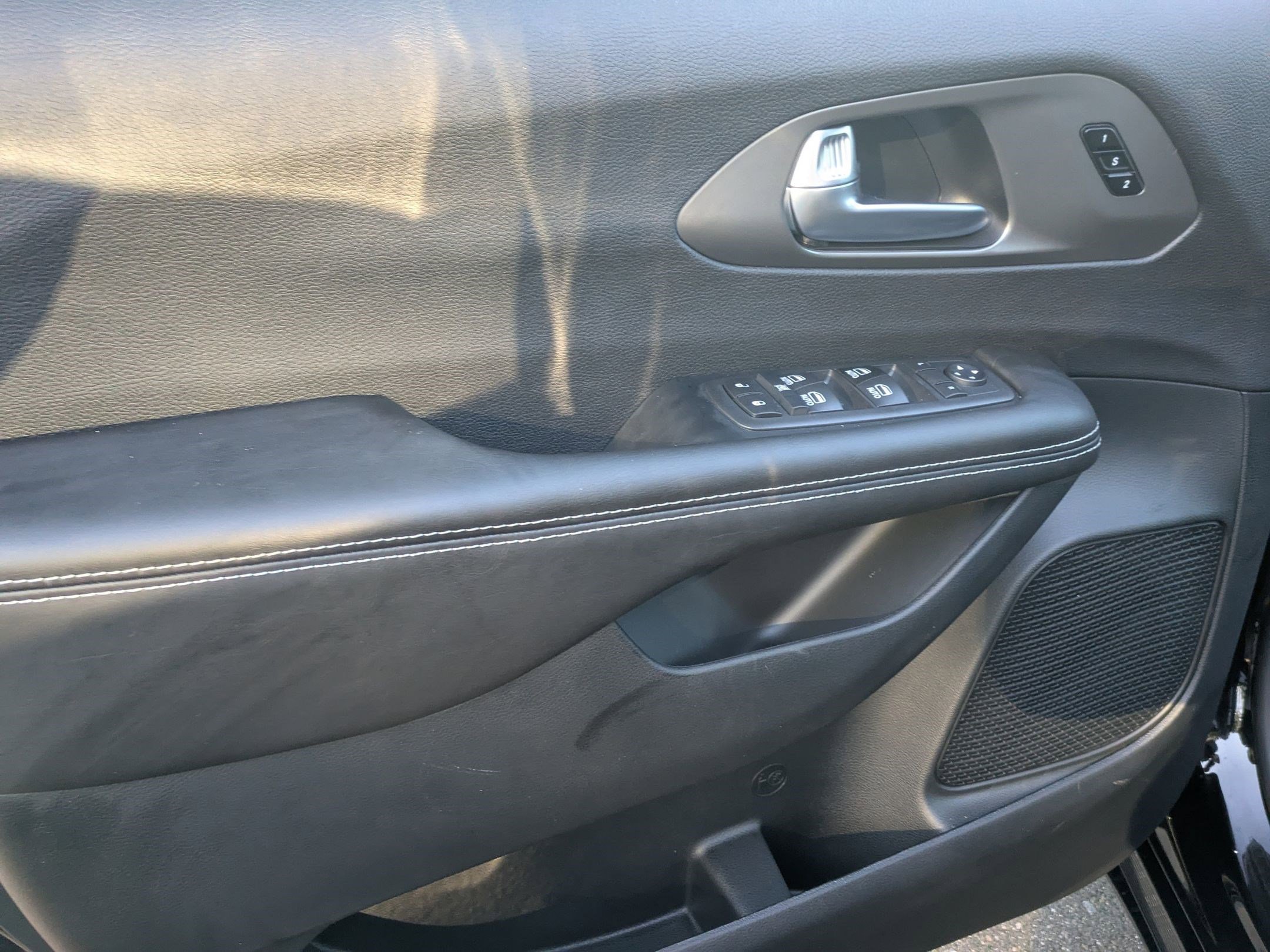 New 2026 Chrysler Pacifica Select image 15