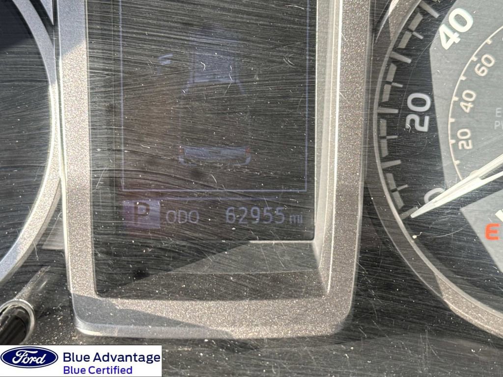 Used 2017 Toyota Tacoma SR5 w/ Tow Package image 2