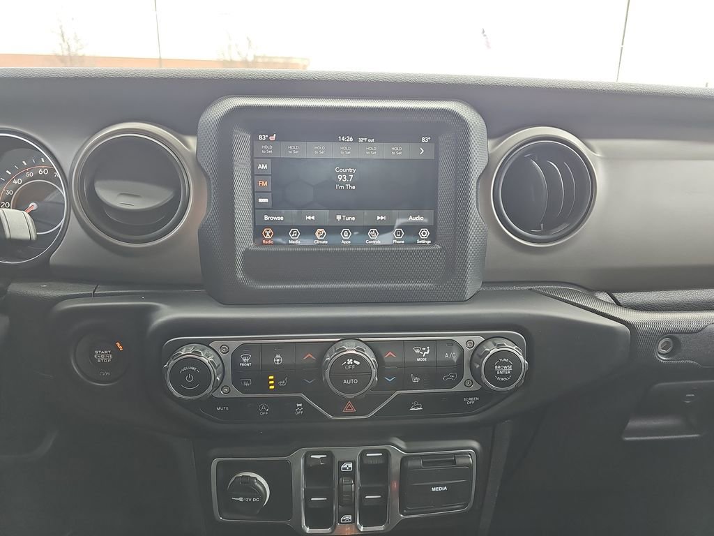 Used 2021 Jeep Gladiator Willys image 19