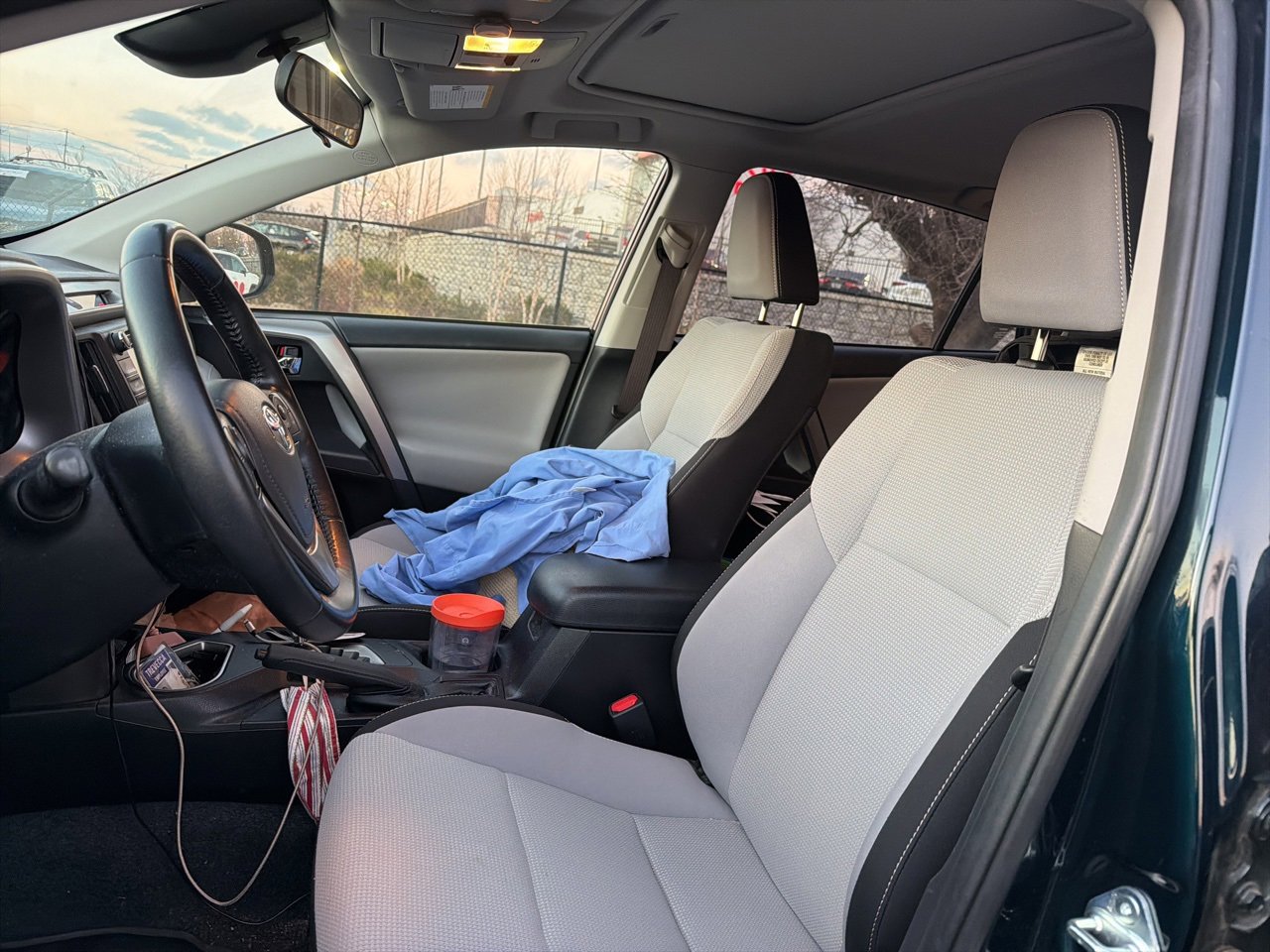 Used 2018 Toyota RAV4 XLE image 9