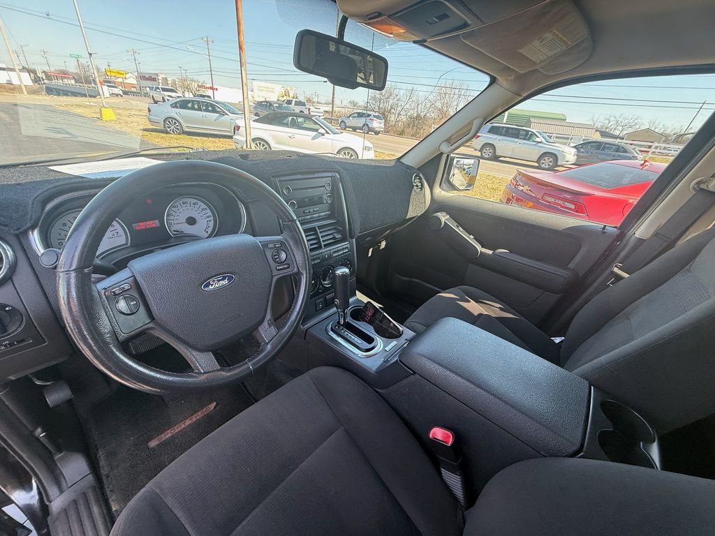 Used 2010 Ford Explorer Sport Trac XLT image 14