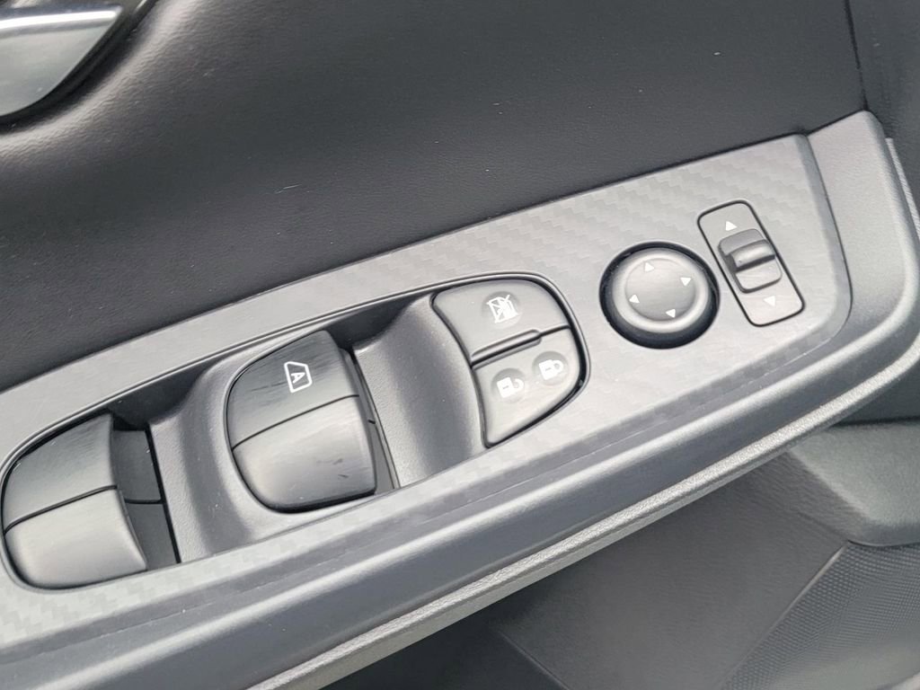 Used 2023 Nissan Sentra SV FWD image 31