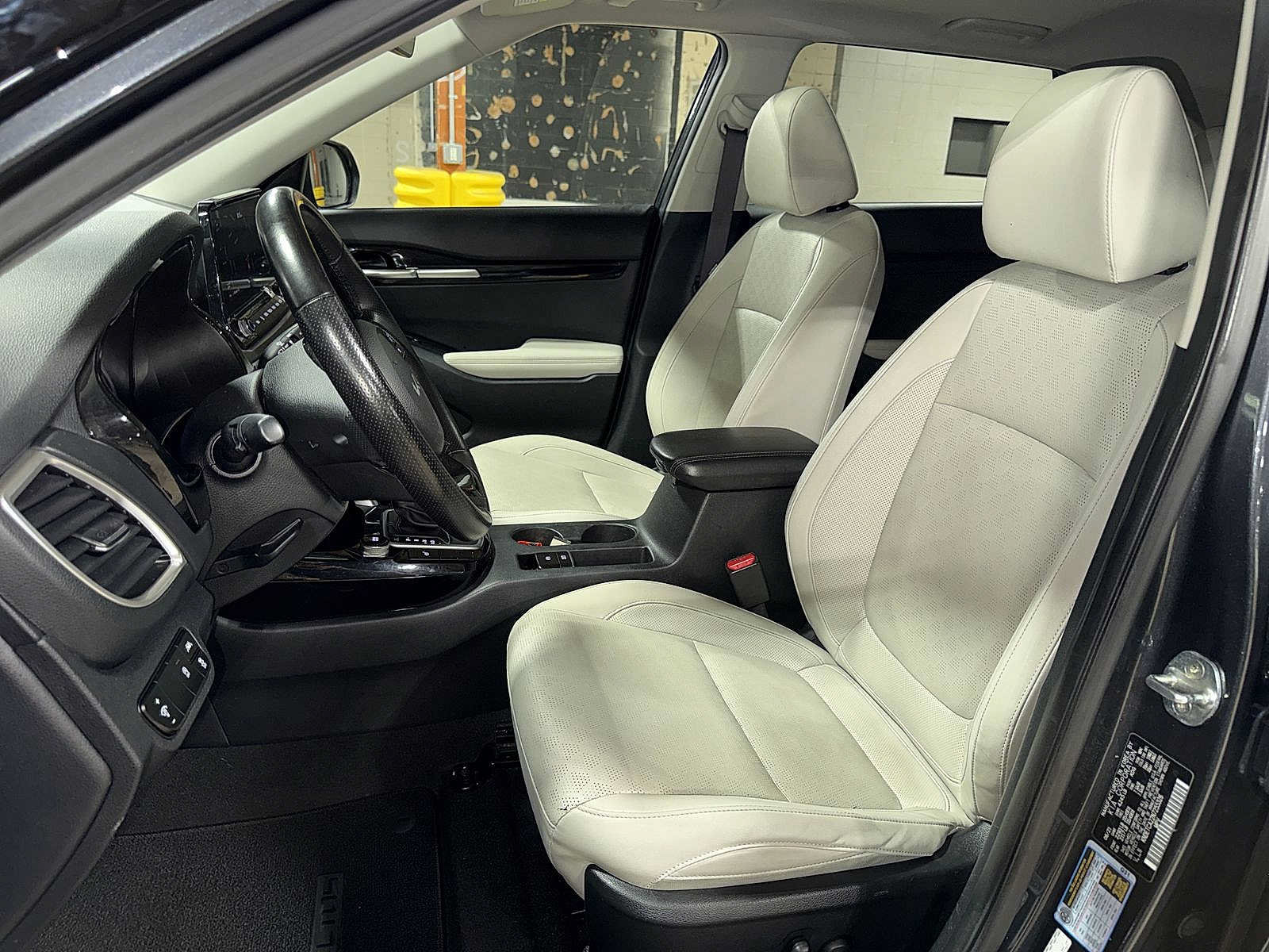 Used 2022 Kia Seltos SX w/ Sunroof Package AWD/4WD image 15
