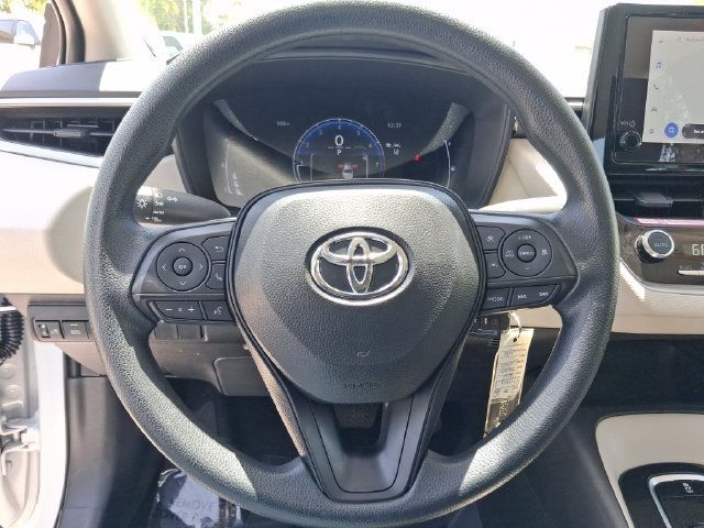 Used 2026 Toyota Corolla LE FWD image 15