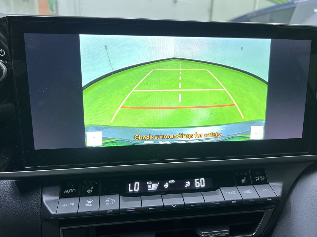 Used 2025 Toyota Camry XSE FWD image 17
