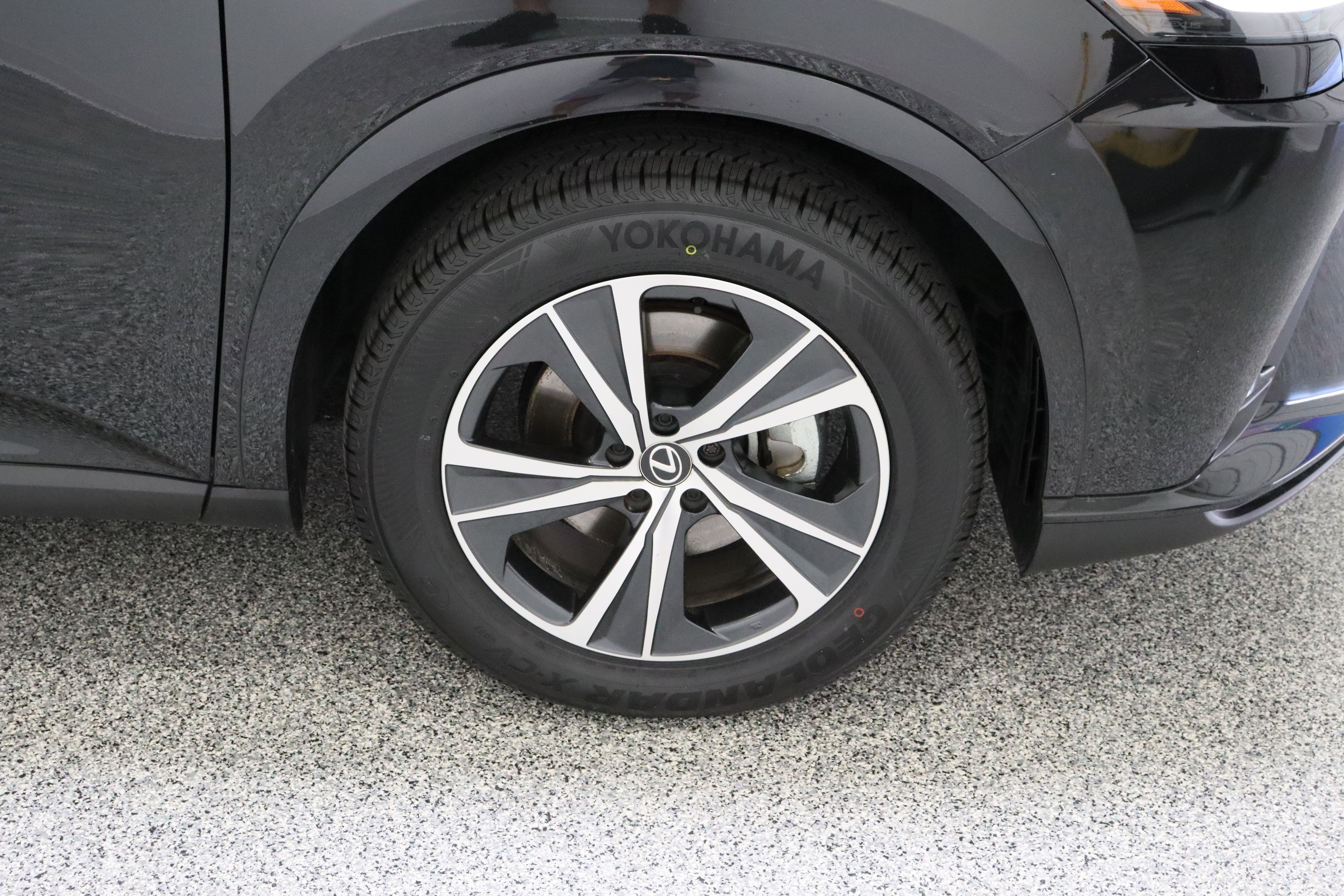 Used 2024 Lexus RX 350h w/ Convenience Package image 5