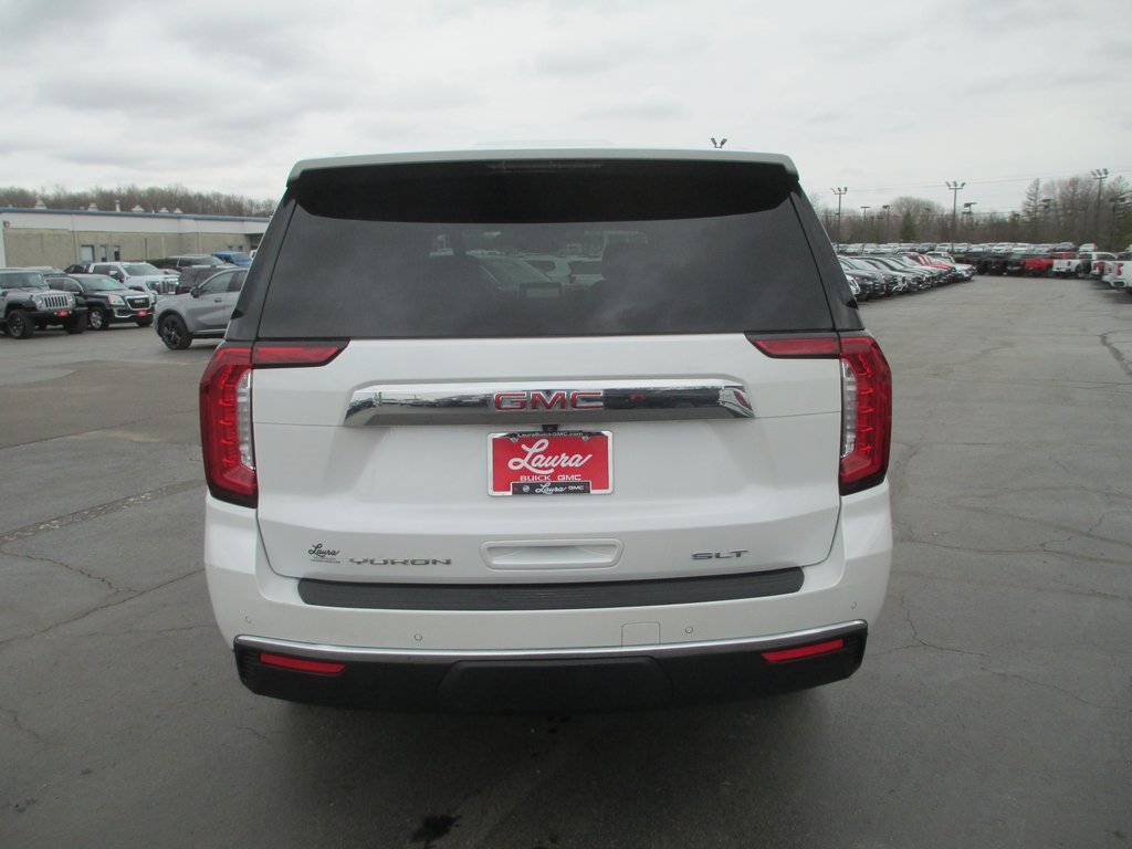 Used 2023 GMC Yukon XL SLT image 5