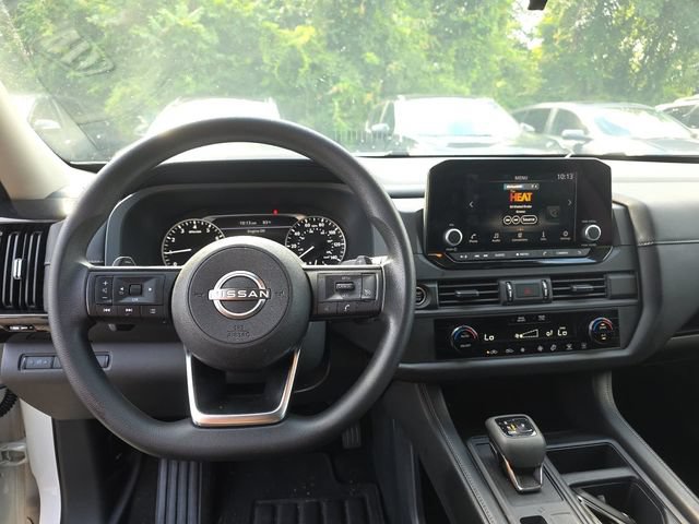 Used 2024 Nissan Pathfinder S FWD image 15