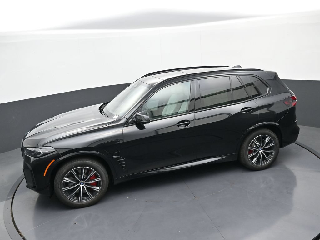 New 2026 BMW X5 xDrive50e w/ M Sport Package AWD/4WD image 33
