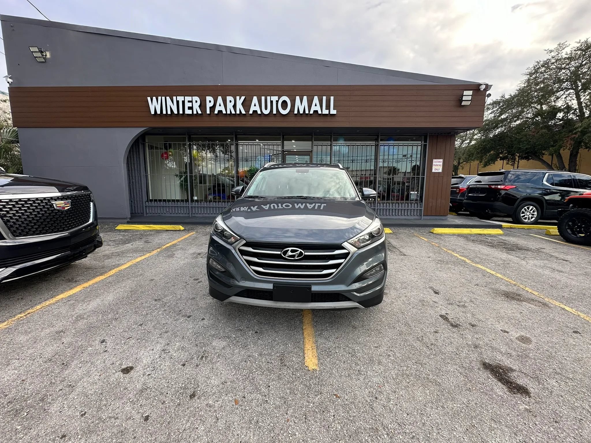 Used 2017 Hyundai Tucson Sport w/ Cargo Package AWD/4WD image 1