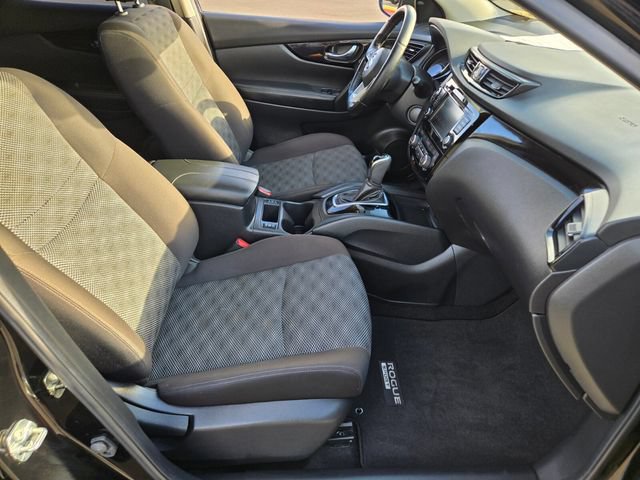 Used 2021 Nissan Rogue Sport SV FWD image 15
