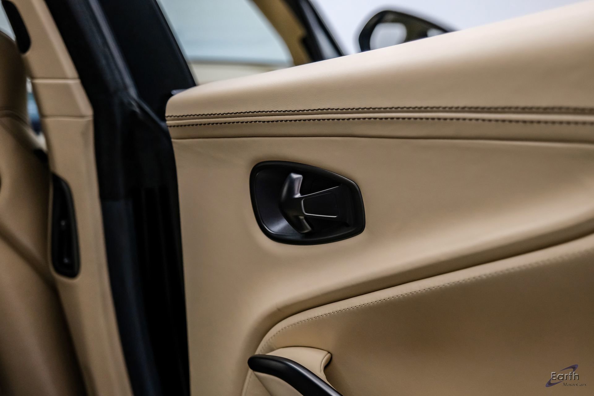 Used 2023 Aston Martin DBX 707 image 95