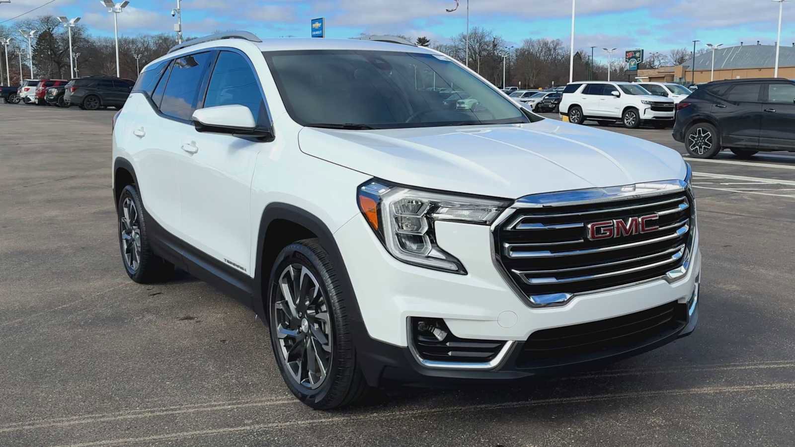 Certified 2024 GMC Terrain SLT w/ LPO, Floor Liner Package image 8