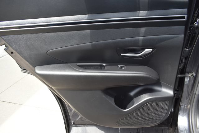Used 2023 Hyundai Tucson SEL AWD/4WD image 34