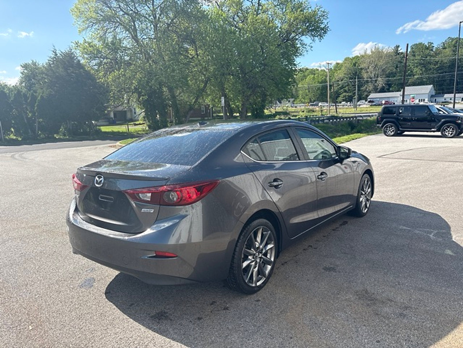Used 2018 MAZDA MAZDA3 Touring FWD image 6
