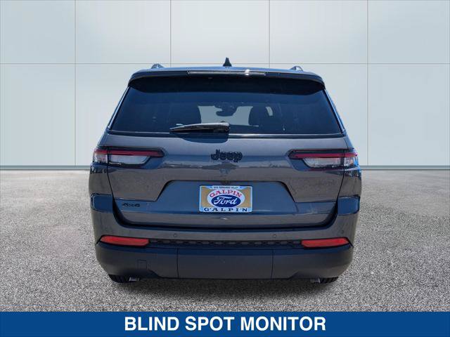 Used 2024 Jeep Grand Cherokee L Laredo AWD/4WD image 4