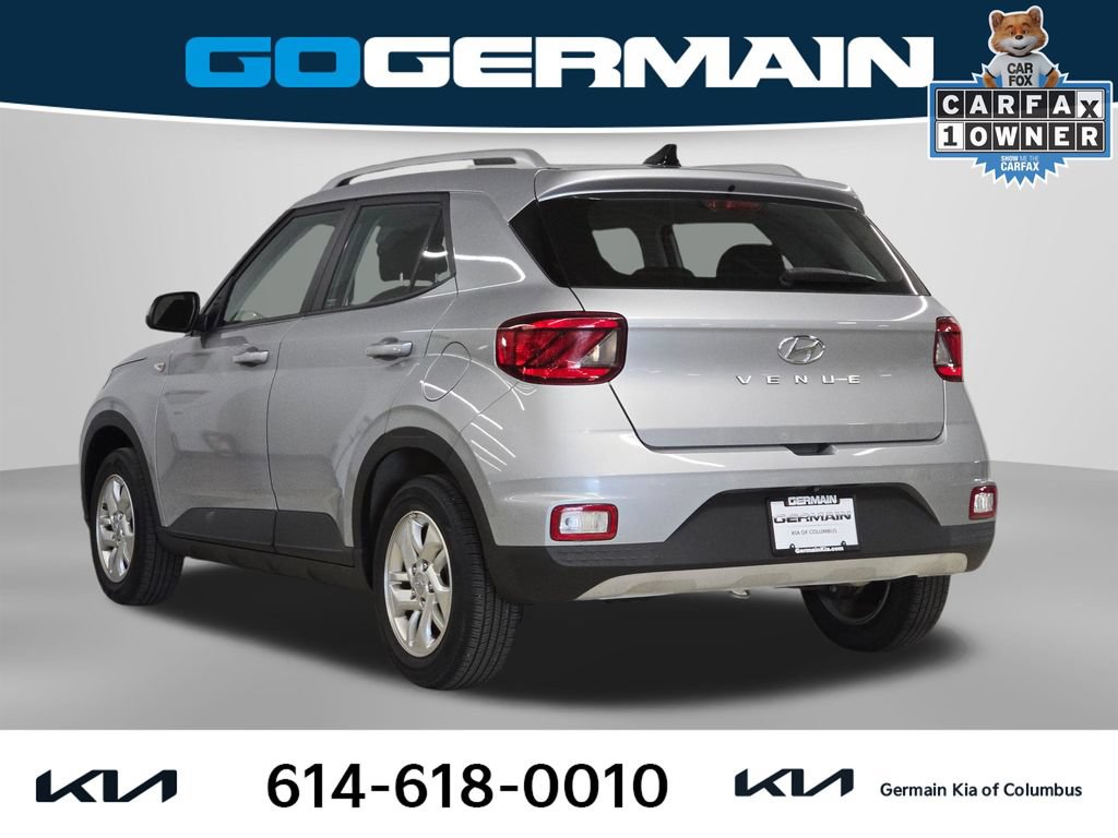 Used 2020 Hyundai Venue SEL FWD image 10