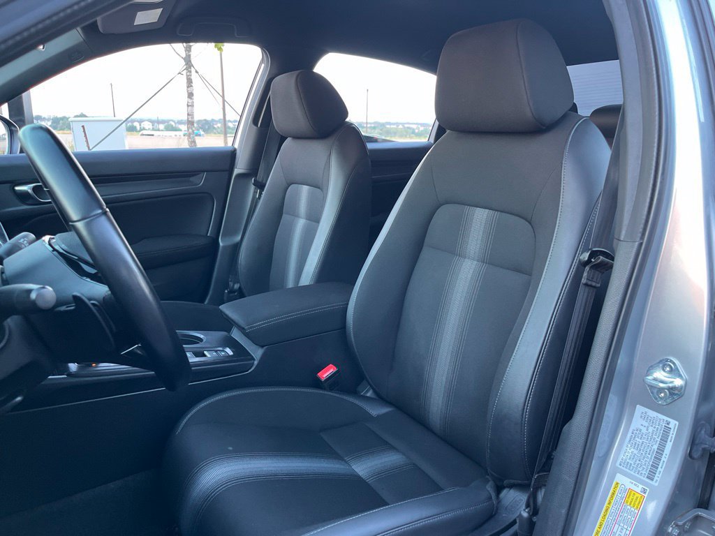 Used 2025 Honda Civic Sport image 26