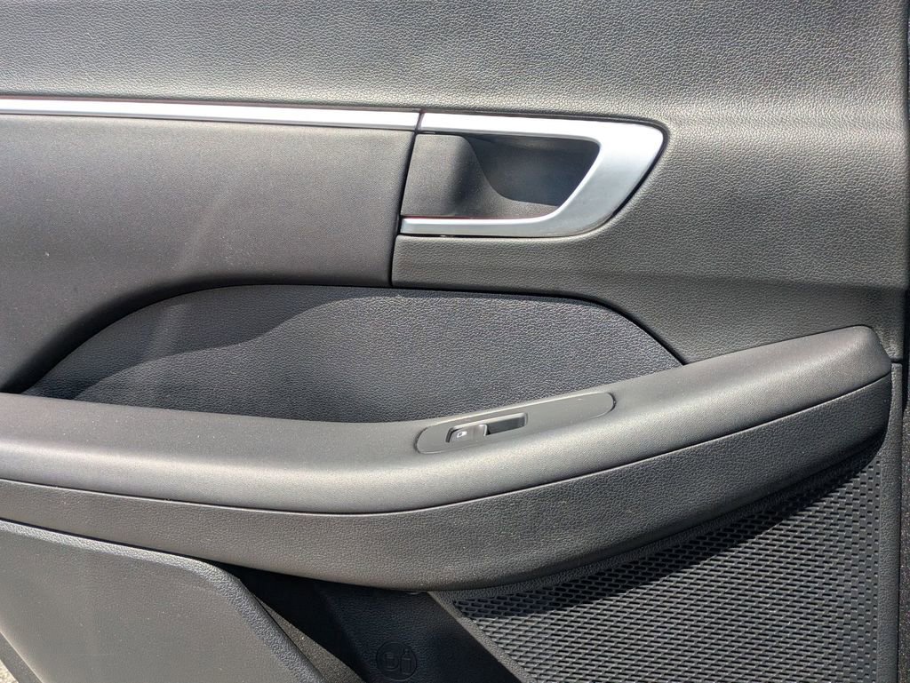 Used 2025 Hyundai Sonata SEL FWD image 25