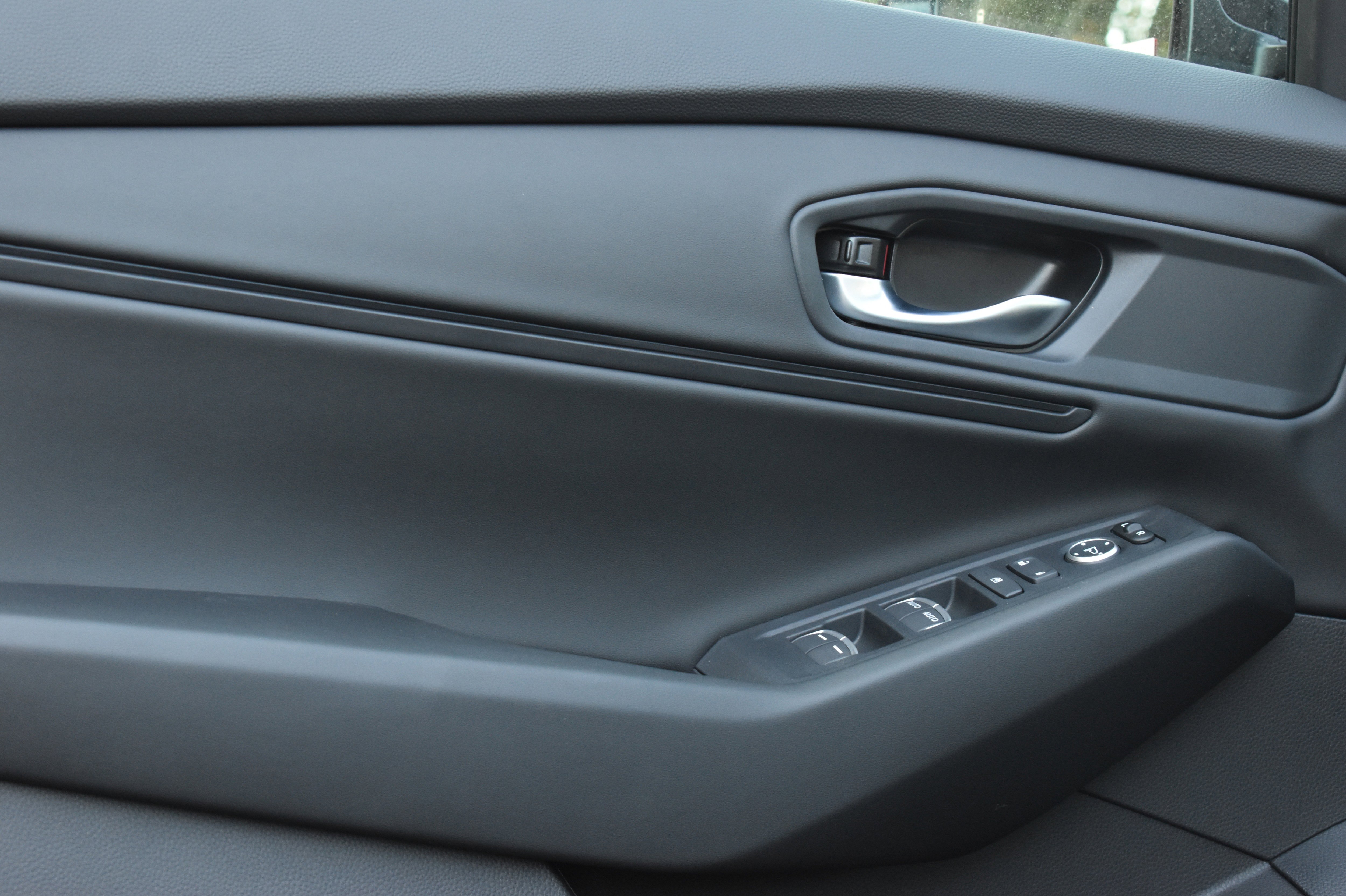 New 2025 Honda Accord SE image 11