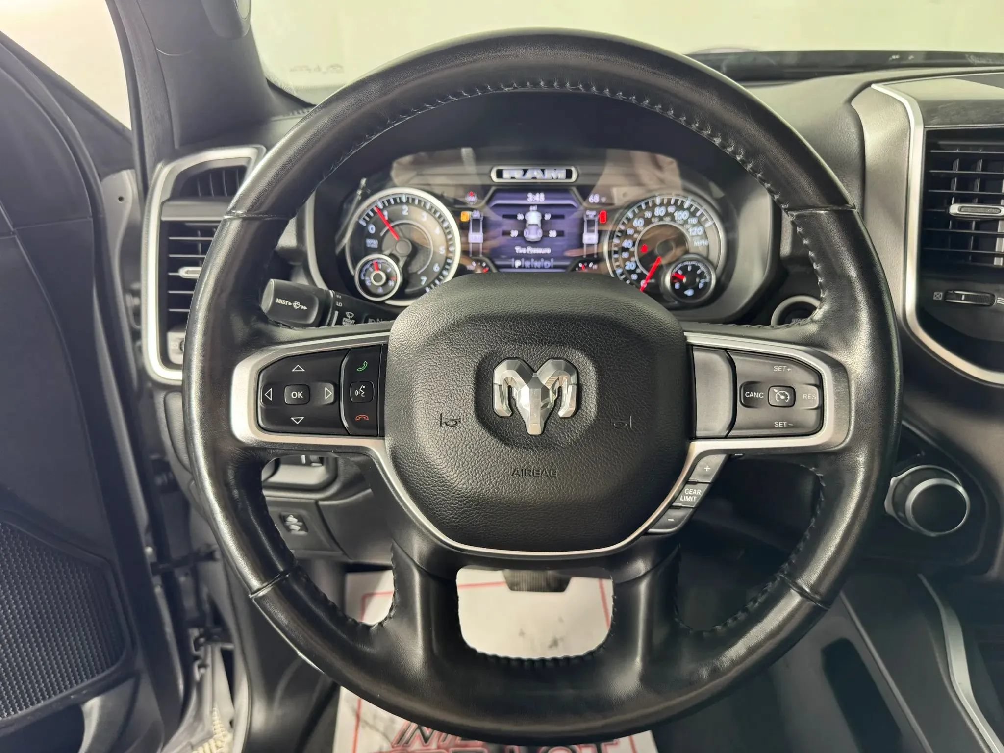 Used 2020 RAM 1500 Big Horn AWD/4WD image 13