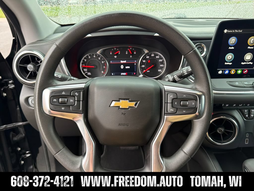 Used 2025 Chevrolet Blazer LT AWD/4WD image 17