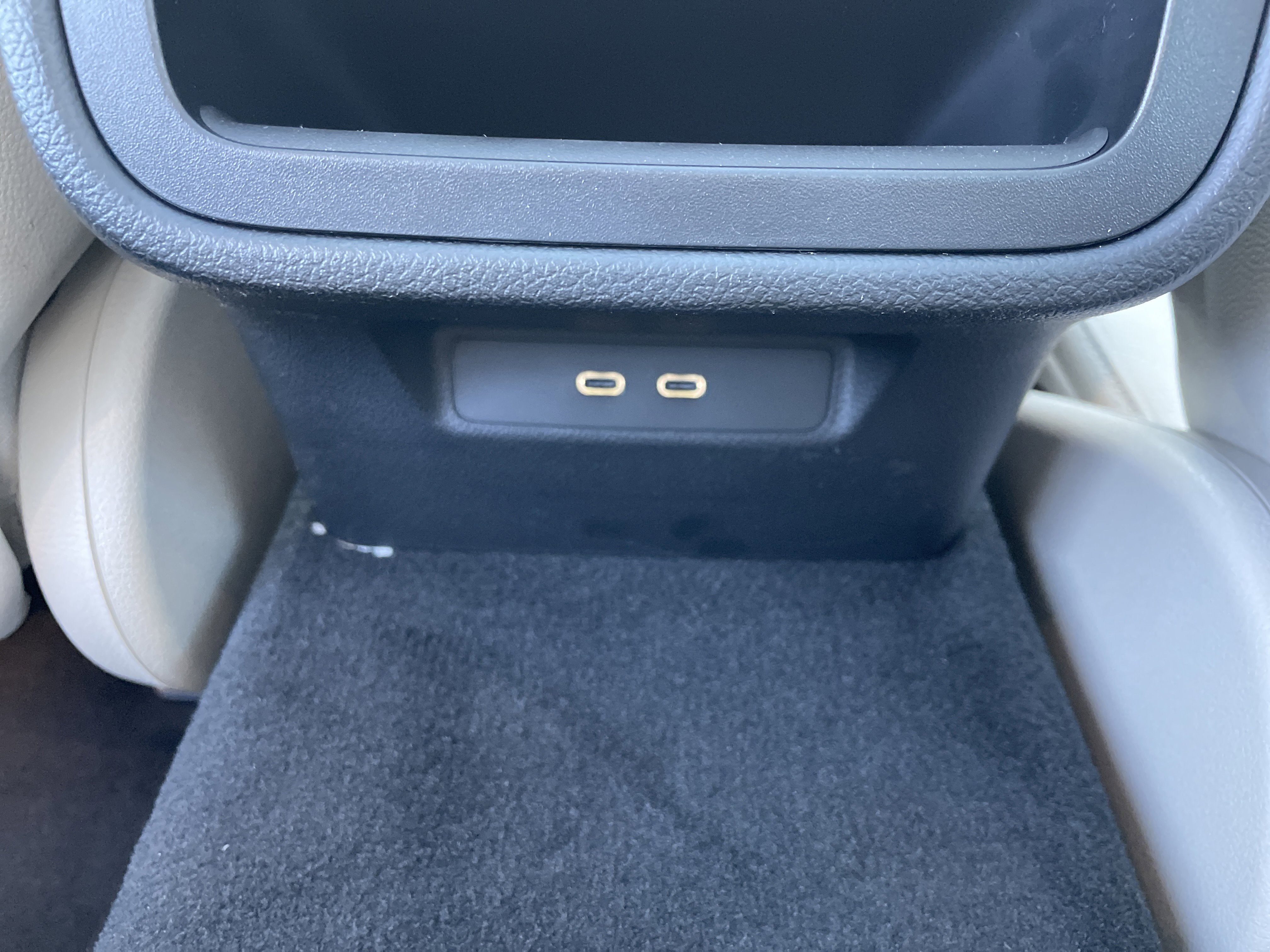 New 2026 Mercedes-Benz E 450 4MATIC Sedan image 38