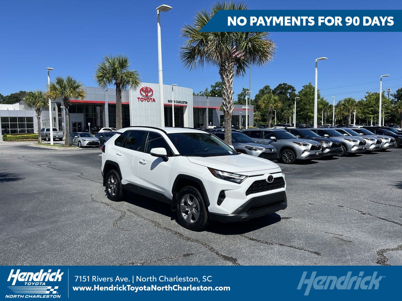 Used 2024 Toyota RAV4 XLE FWD image 1