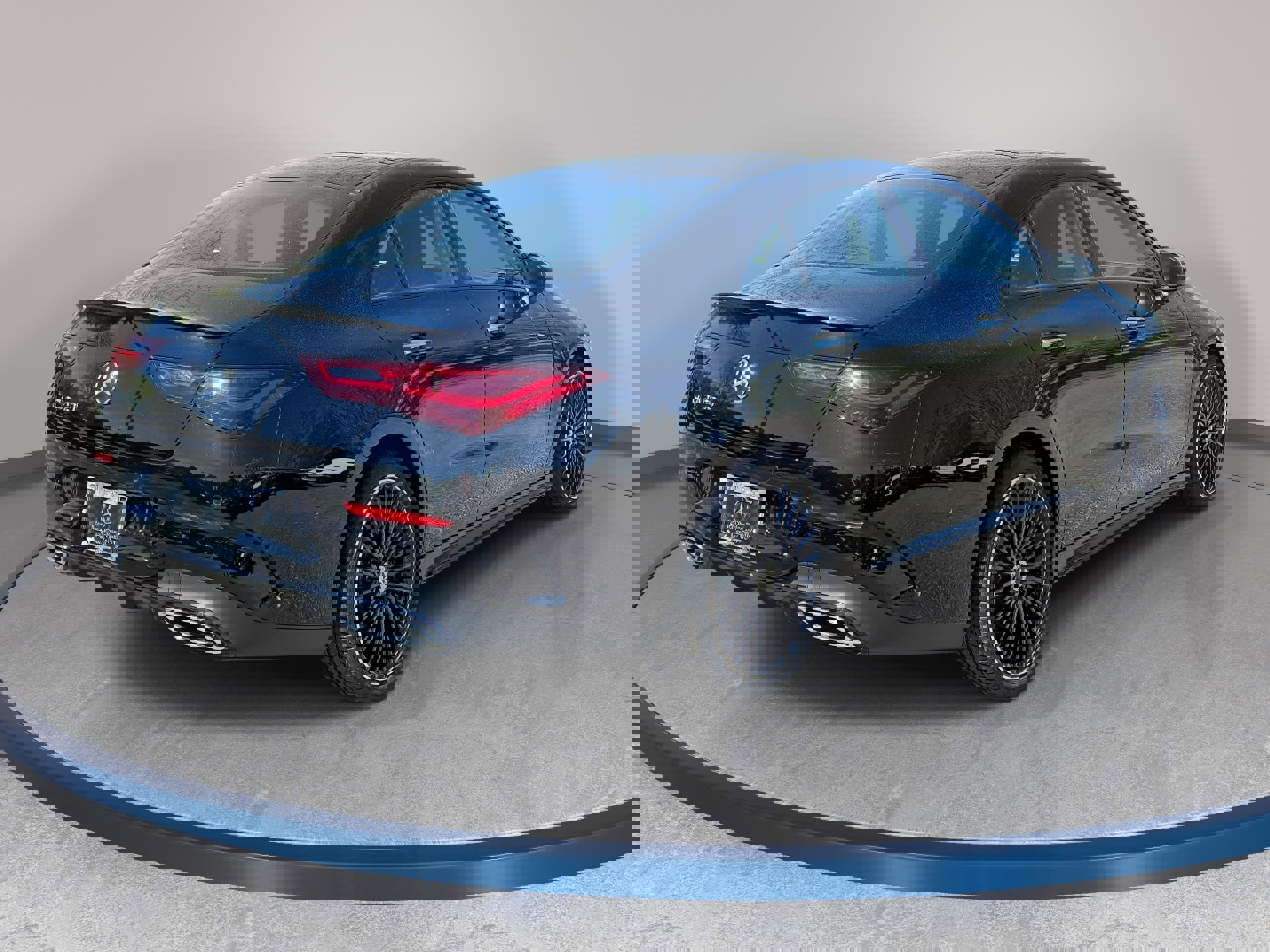 Used 2025 Mercedes-Benz CLA 250 image 5