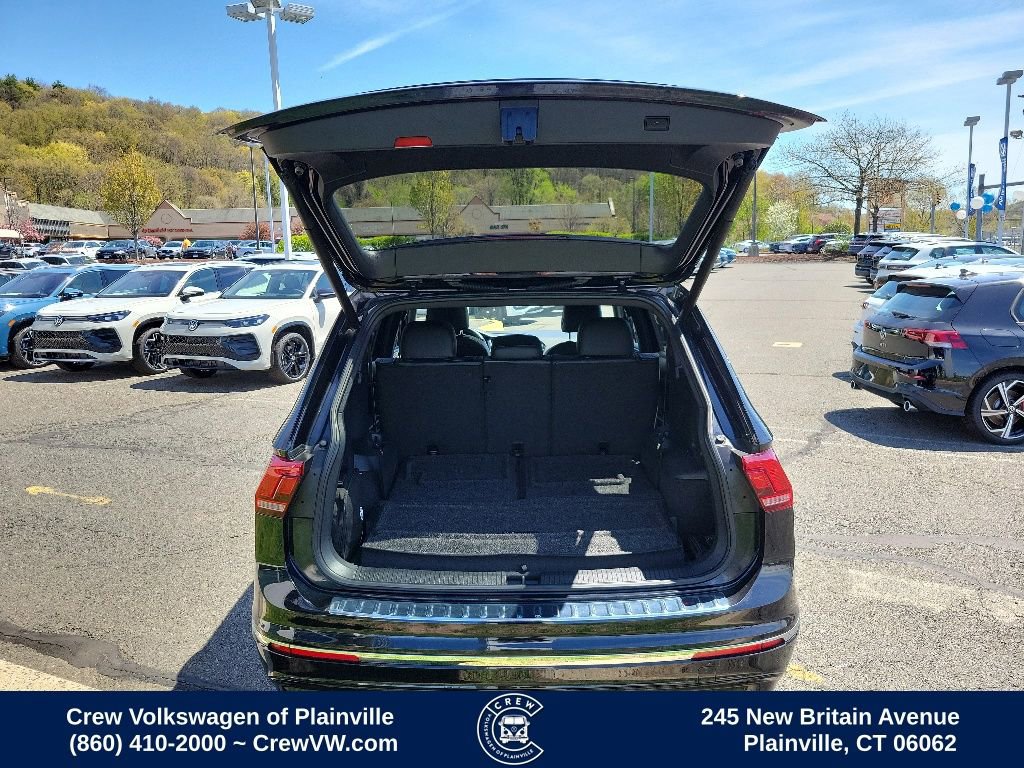 Used 2020 Volkswagen Tiguan SEL Premium R-Line w/ 3rd Row Seat Package AWD/4WD image 62